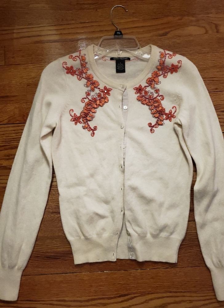 EUC LUCKY BRAND SWEATER